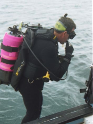 Neil Harris with large capacity Nitrox tank.
